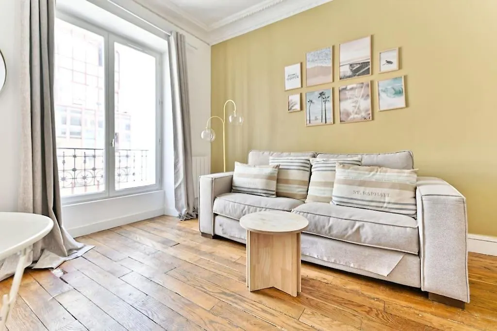Apartment Next Tour Montparnasse - V Paris